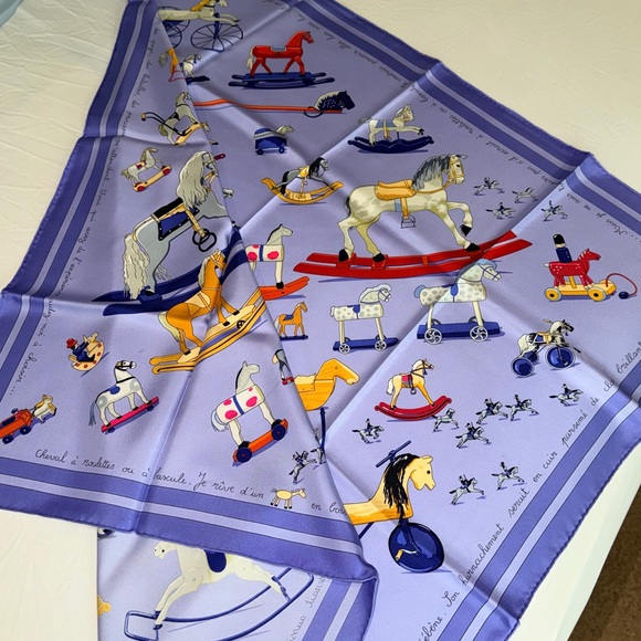 HERMES Raconte-Moi le Cheval Carre 90 Scarf Shawl Silk Lavender Blue Multicolor - Picture 4 of 5
